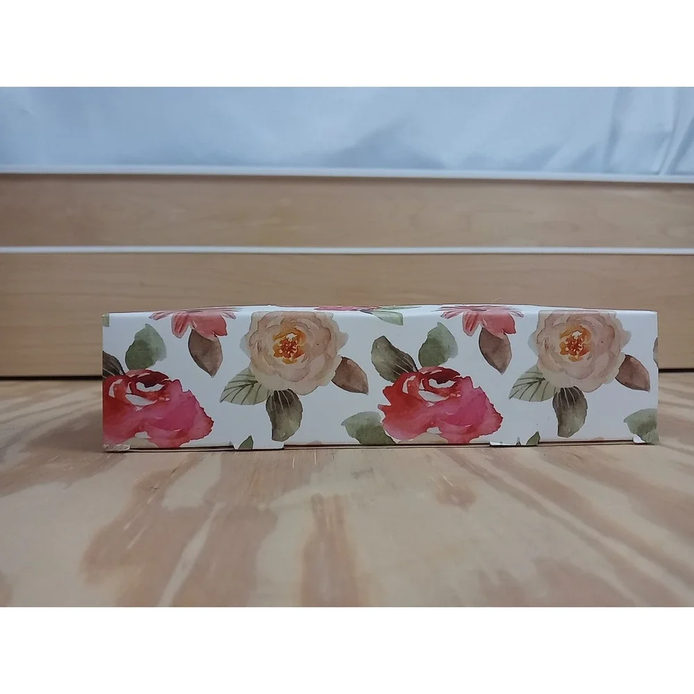 NIB Belle Maison Wild Roses Scented‎ Soap Petals Pretty Pink Rose Soap